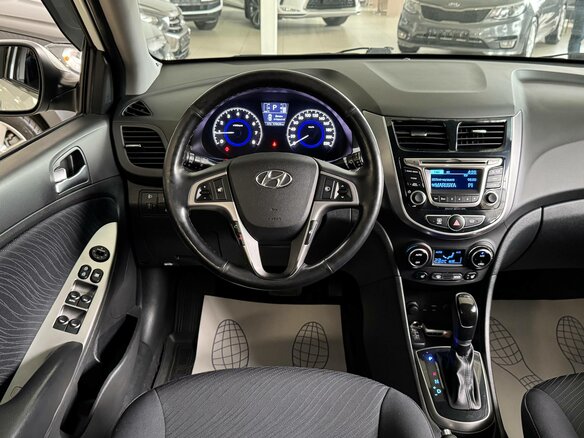 2015 Hyundai Solaris I Рестайлинг, белый - вид 11