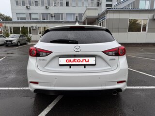 2016 Mazda Axela III Рестайлинг, белый, 1390000 рублей, вид 5