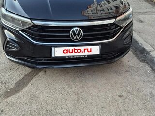 2021 Volkswagen Polo VI, чёрный, 1550000 рублей, вид 3
