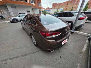 2017 Hyundai Sonata VII (LF) Рестайлинг, коричневый, 2100000 рублей, вид 3