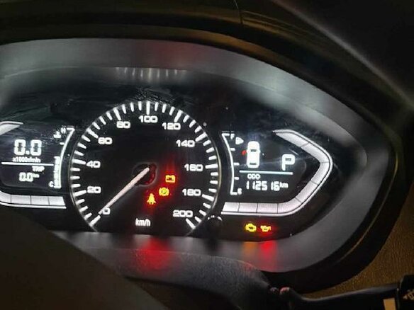 2023 Changan Alsvin, белый, 690000 рублей - вид 4