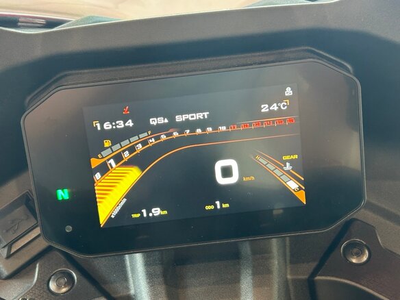 2026 Voge RR660S, красный - вид 11