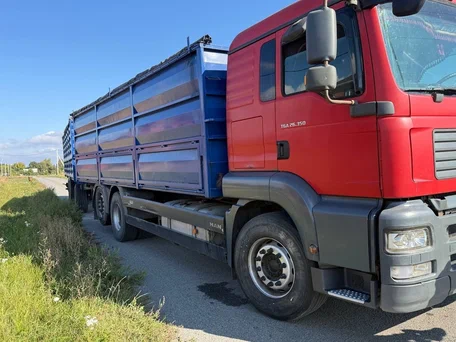 2010 MAN 26, красный, 4500000 рублей, вид 1