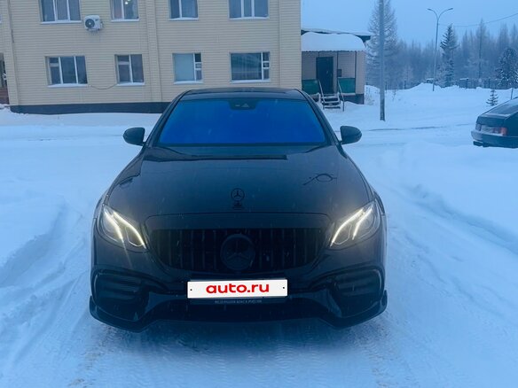 2016 Mercedes-Benz E-Класс 200 V (W213, S213, C238), чёрный, 2650000 рублей - вид 1