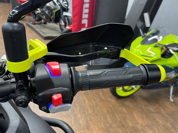 2026 QJMotor SVT 650 X, чёрный, 680000 рублей - вид 7