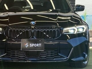 2023 BMW 3 серии 318i VII (G2x) Рестайлинг, чёрный, 2940010 рублей, вид 3
