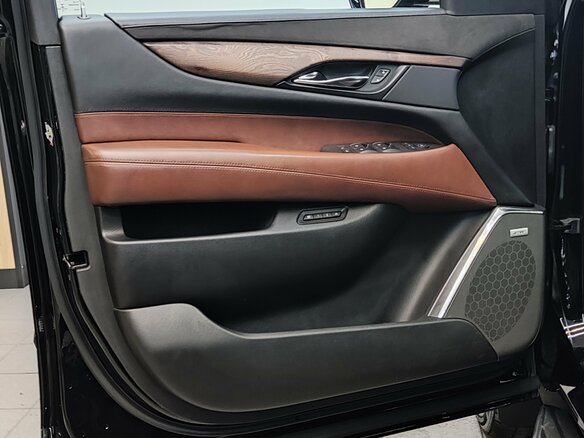 2016 Cadillac Escalade IV, чёрный, 4000000 рублей - вид 29