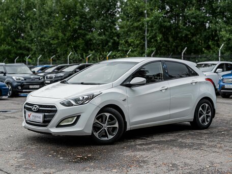 2016 Hyundai i30 II Рестайлинг, белый, 1000000 рублей, вид 1