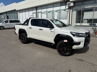 2021 Toyota Hilux VIII Рестайлинг 2, белый, 4980000 рублей, вид 2