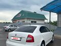 2010 Skoda Octavia II (A5) Рестайлинг, белый, 690000 рублей - вид 2