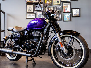 2026 Royal Enfield Goan Classic 350, фиолетовый, 529000 рублей, вид 2