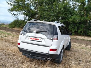 2008 Mitsubishi Outlander II, белый, 1230000 рублей, вид 4