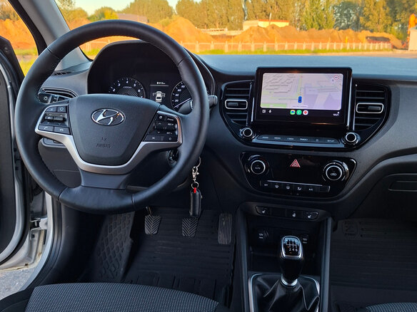 2021 Hyundai Solaris II Рестайлинг, серый, 1645000 рублей - вид 16