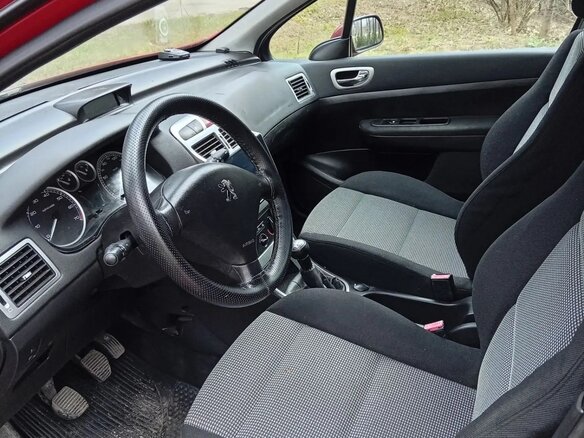 2005 Peugeot 307 I, красный - вид 6