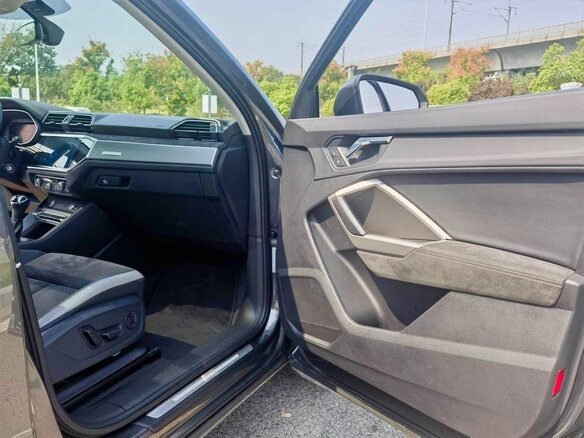 2023 Audi Q3 35 TFSI II (F3), серый, 2710000 рублей - вид 13