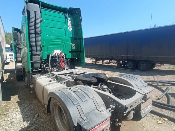 2021 Volvo FH 540, зелёный, 9188400 рублей - вид 3