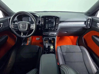 2021 Volvo XC40 I, белый, 2100000 рублей, вид 5