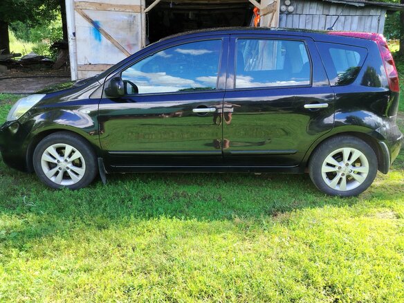 2010 Nissan Note I Рестайлинг, чёрный, 585000 рублей - вид 2