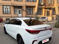 2018 Kia Rio IV, белый, 900000 рублей - вид 3
