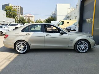 2011 Mercedes-Benz C-Класс 200 III (W204) Рестайлинг, бежевый, 1170000 рублей, вид 4
