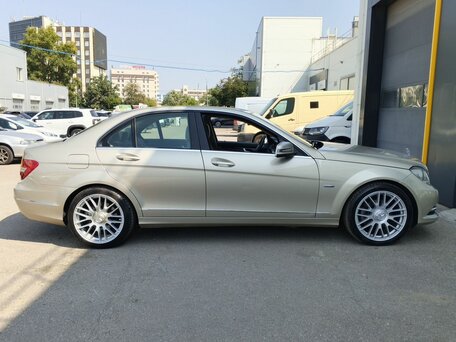 2011 Mercedes-Benz C-Класс 200 III (W204) Рестайлинг, бежевый, 1170000 рублей, вид 4