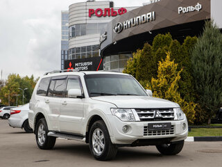 2013 Mitsubishi Pajero IV Рестайлинг 1, белый, 1798000 рублей, вид 2