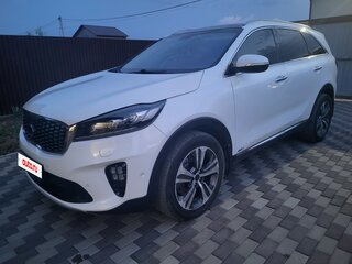 2018 Kia Sorento III Prime Рестайлинг, белый, 2300000 рублей, вид 3