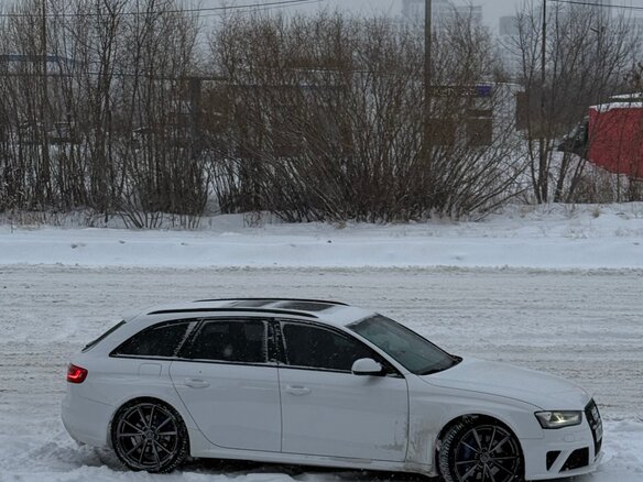 2013 Audi RS 4 III (B8), белый, 3700000 рублей - вид 14