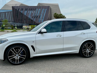 2021 BMW X5 30d IV (G05/G18), белый, 8350000 рублей, вид 3