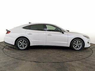 2020 Hyundai Sonata VIII (DN8), белый, 2490000 рублей, вид 4