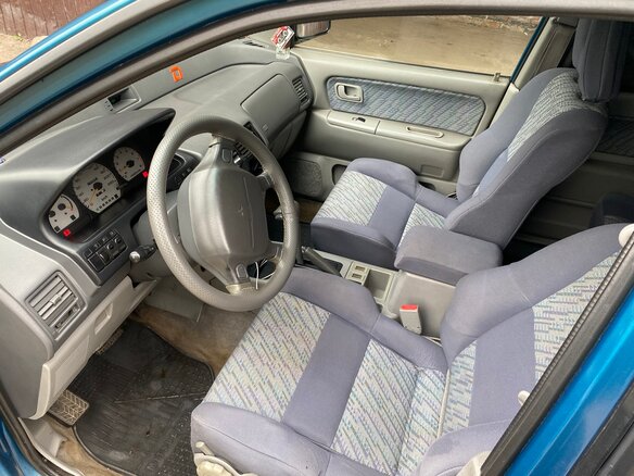 1997 Mitsubishi Space Runner I, синий, 325000 рублей - вид 6