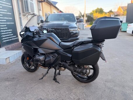 2025 BMW R 1300 RT, чёрный, 2700000 рублей, вид 4