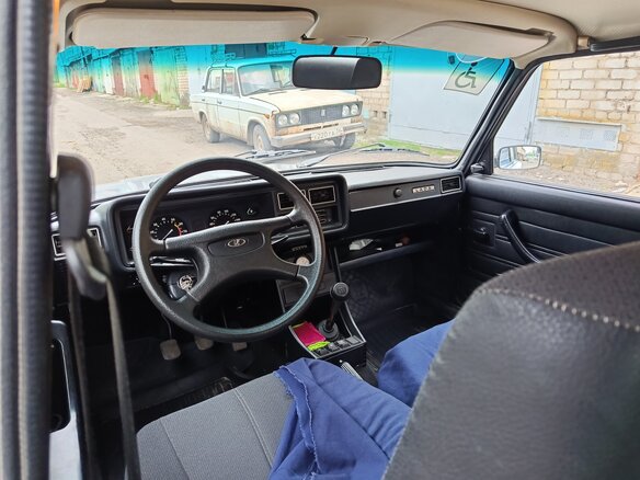 2010 Lada (ВАЗ) 2107, серебристый, 350000 рублей - вид 6
