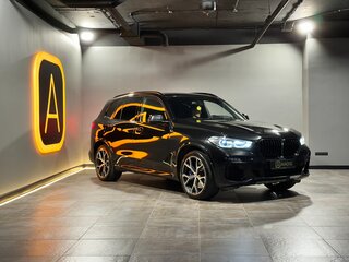 2020 BMW X5 30d IV (G05/G18), чёрный, 5800000 рублей, вид 2