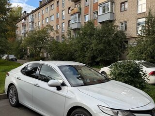 2020 Toyota Camry VIII (XV70), белый, 3450000 рублей, вид 1