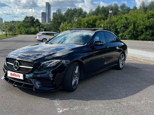 2018 Mercedes-Benz E-Класс 450 V (W213, S213, C238), чёрный, 3950000 рублей - вид 1