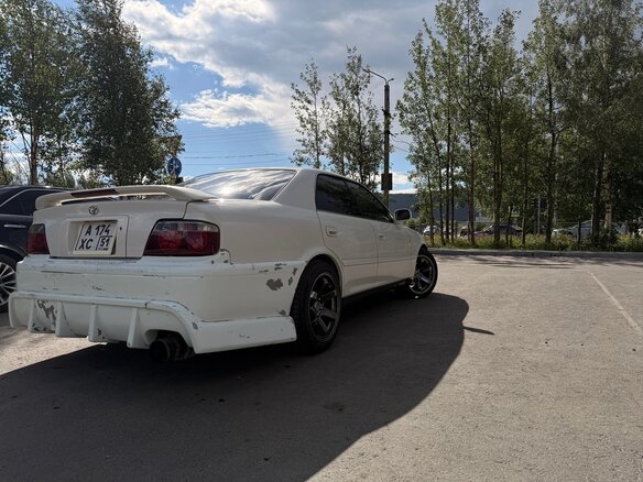 1996 Toyota Chaser VI (X100), белый, 660000 рублей - вид 4
