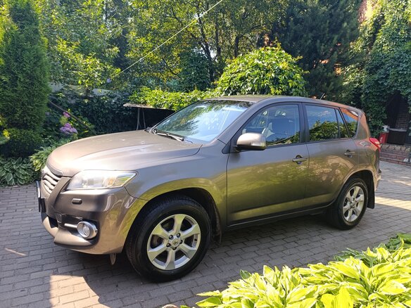 2011 Toyota RAV4 III (XA30) Рестайлинг, бежевый - вид 1
