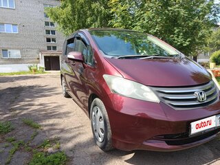 2010 Honda Freed I, красный, 1000000 рублей, вид 3