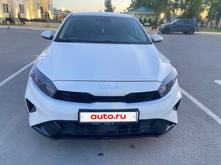 2021 Kia K3 II Рестайлинг, белый, 1800000 рублей, вид 2