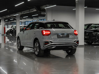 2025 Audi Q2 L 35 TFSI I Рестайлинг, серый, 3690000 рублей, вид 5