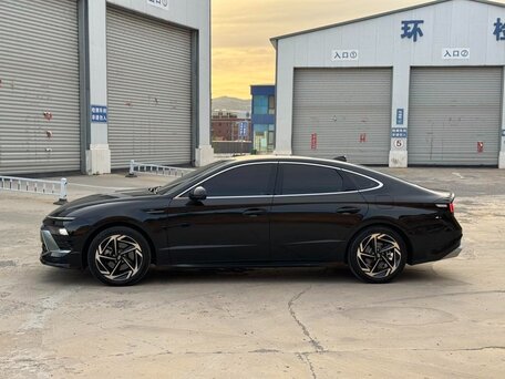 2025 Hyundai Sonata VIII (DN8) Рестайлинг, чёрный, 2980000 рублей, вид 3