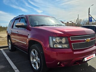 2012 Chevrolet Tahoe 6AT III, красный, 2500000 рублей, вид 4
