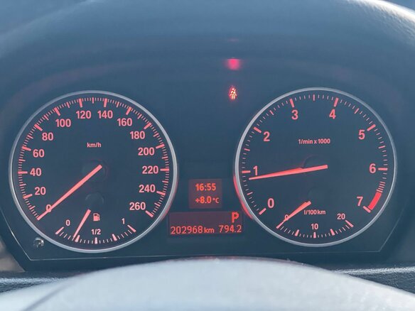 2014 BMW X1 20i I (E84) Рестайлинг, коричневый, 1400000 рублей - вид 13
