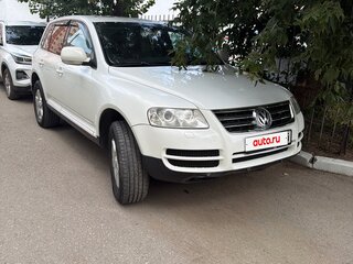 2006 Volkswagen Touareg I, белый, 550000 рублей, вид 1