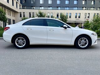2019 Mercedes-Benz A-Класс 200 IV (W177), белый, 2295000 рублей, вид 4