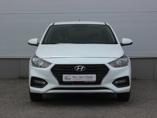 2019 Hyundai Solaris II, белый, 1090000 рублей, вид 3