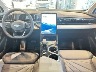 2025 Geely Atlas II, серебристый, 3666890 рублей, вид 4