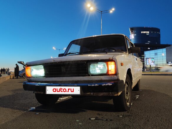 2010 Lada (ВАЗ) 2105, белый, 80500 рублей - вид 2