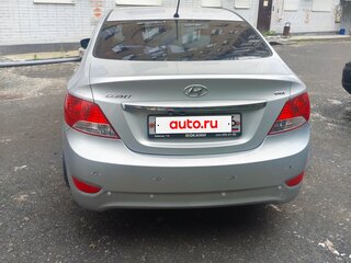 2011 Hyundai Accent IV, серый, 850000 рублей, вид 3